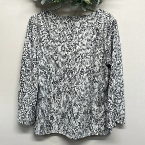 Ann Taylor Reptile Snake Print V-Neck Blouse M - Picture 2 of 12